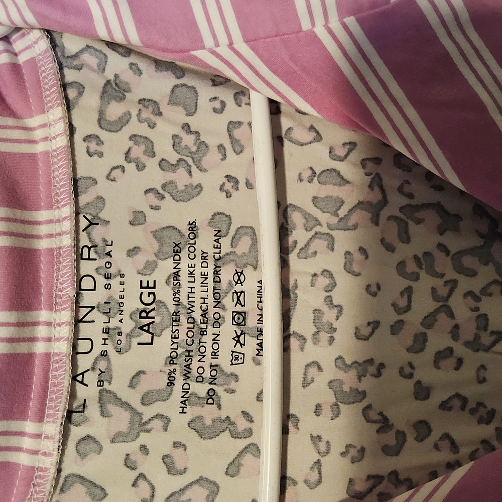 1 NWT Pink and Black Animal Print Women's Sleepwear - Picture 3 of 7